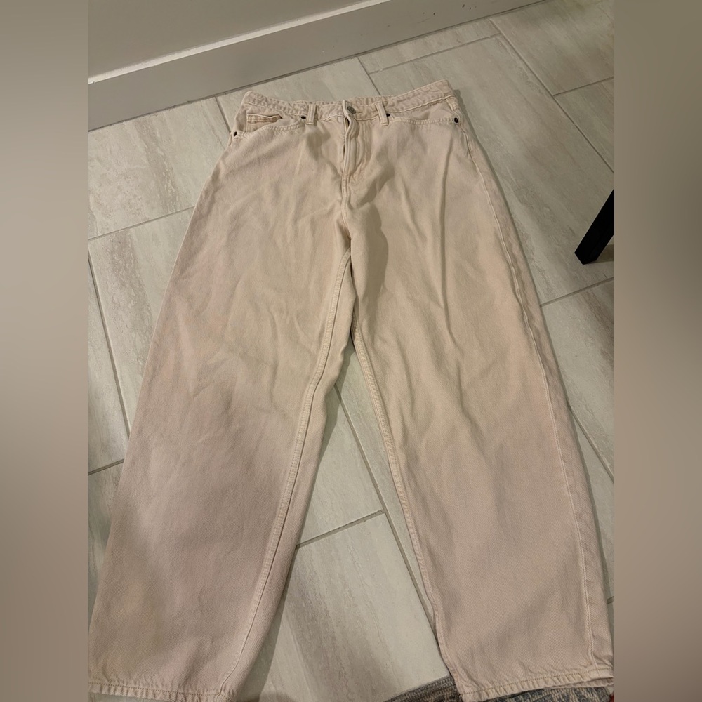 H&M Beige Barrel Loose Fit High Waisted Jeans Size 8